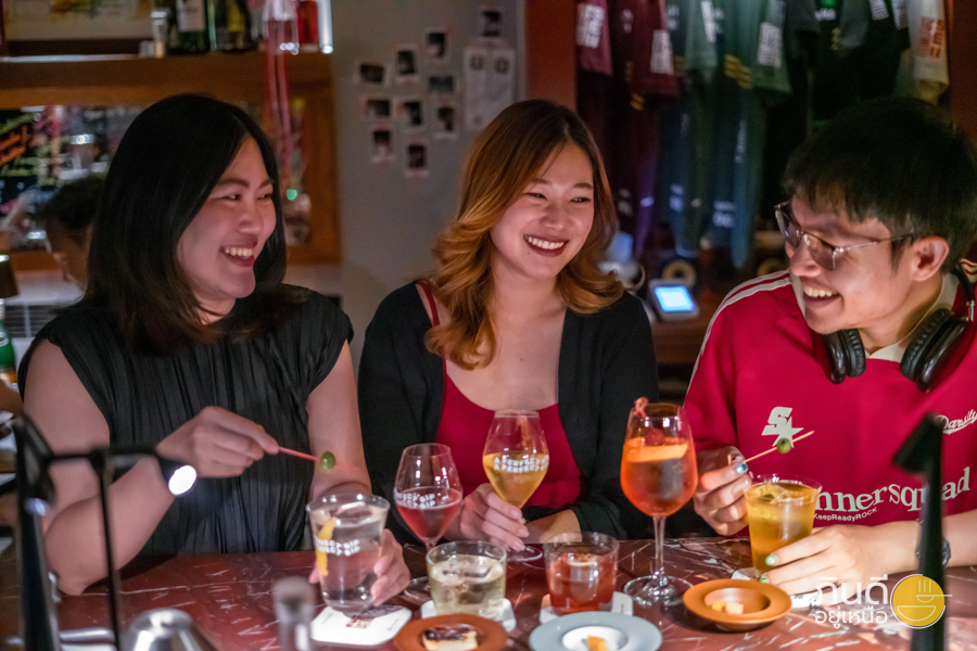 ร้านนั่งชิลล์นิมมาน